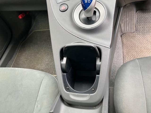 プリウス G 純正ナビ、TV、バックカメラ、ETC車載器、クルーズコントロール、キーレス、プッシュスタート、衝突安全ボディ、盗難防止システム(22枚目)