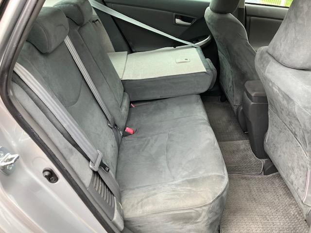 プリウス G 純正ナビ、TV、バックカメラ、ETC車載器、クルーズコントロール、キーレス、プッシュスタート、衝突安全ボディ、盗難防止システム(27枚目)