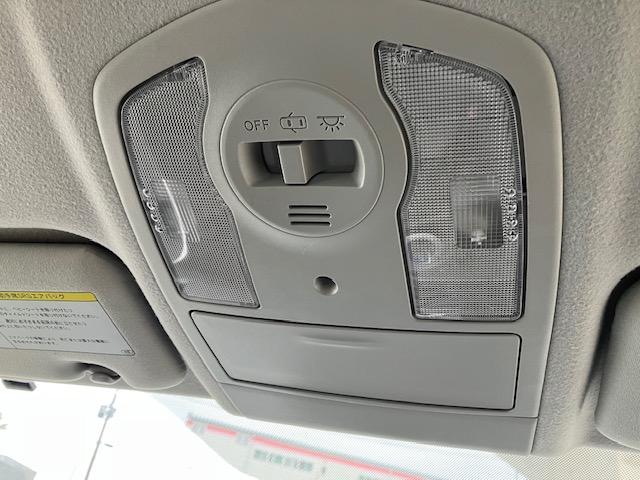 プリウス G 純正ナビ、TV、バックカメラ、ETC車載器、クルーズコントロール、キーレス、プッシュスタート、衝突安全ボディ、盗難防止システム(28枚目)