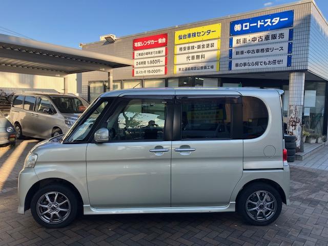 タント Ｇスペシャル　ナビ・ＴＶ・ＣＤ・ＥＴＣ・助手席側電動スライドドア・バックカメラ・スマートキー・フロントフォグランプ・社外アルミホイール・アイドリングストップ（4枚目）
