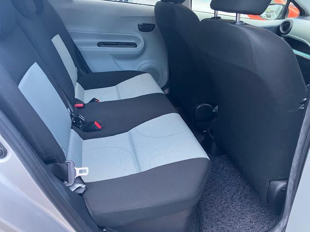 アクア Ｓ　ナビ・ＴＶ・ＣＤ・ＥＴＣ・ＡＢＳ・運転席助手席エアバック・衝突安全ボディー・ｂｌｕｅｔｏｏｔｈ（8枚目）