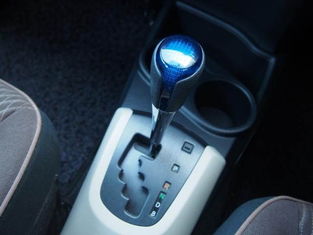 アクア Ｇ　社外メモリーナビ　ワンセグ　キーレスエントリー　ＥＴＣ　社外１５インチＡＷ　スペアキー　当社レンタカー車両（12枚目）