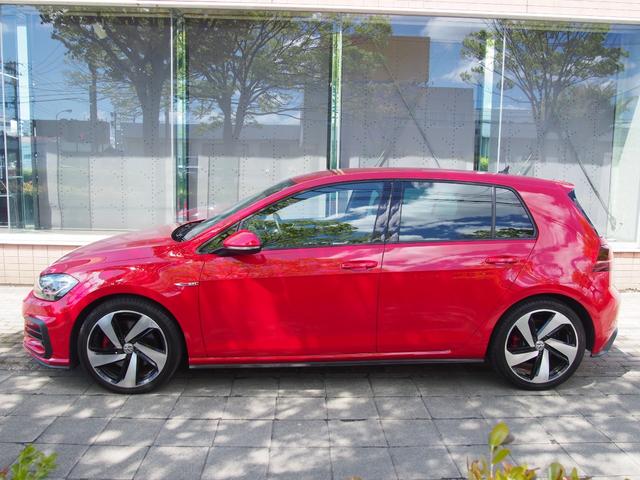 ゴルフＧＴＩ ベースグレード　ＤＣＣパッケージ　キーレスＳキー　ディスカバープロ　Ｂカメラ　フルセグＴＶ　デジタルコックピット　純正１８インチＡＷ　ＬＥＤヘッドライト　ＥＴＣ２．０（18枚目）