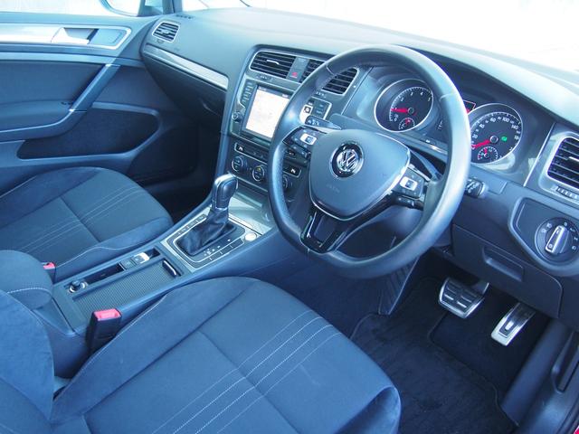 ゴルフオールトラック TSI 4モーション アップグレードパッケージ ディスカバープロ フルセグTV Bカメラ アダプティブクルーズコントロール レーンキープアシスト 純正17インチAW ETC2.0 プッシュスタート(4枚目)