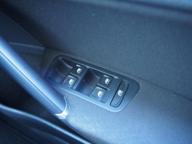 ゴルフオールトラック TSI 4モーション アップグレードパッケージ ディスカバープロ フルセグTV Bカメラ アダプティブクルーズコントロール レーンキープアシスト 純正17インチAW ETC2.0 プッシュスタート(14枚目)