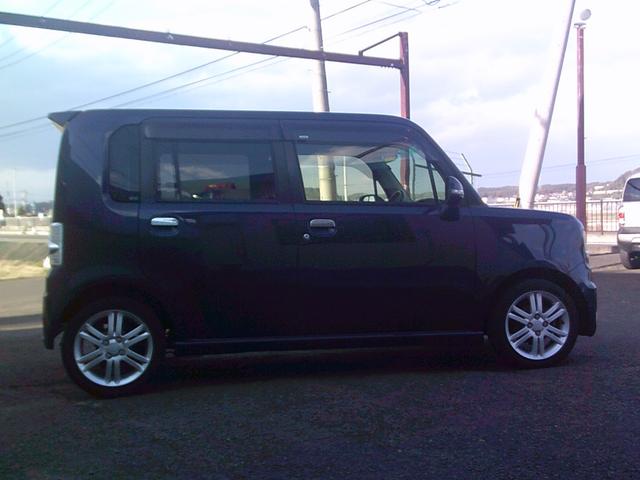 ムーヴコンテ カスタム　ＲＳ　ＩＣ付ツインカムターボ　社外ナビ　フルセグＴＶ　ＵＳＢ入力端子　ＥＴＣ　ＨＩＤヘッドライト　スマートキー　アイドリングストップ　新品タイヤ装着　ルームクリーニング済　修復歴無し（12枚目）