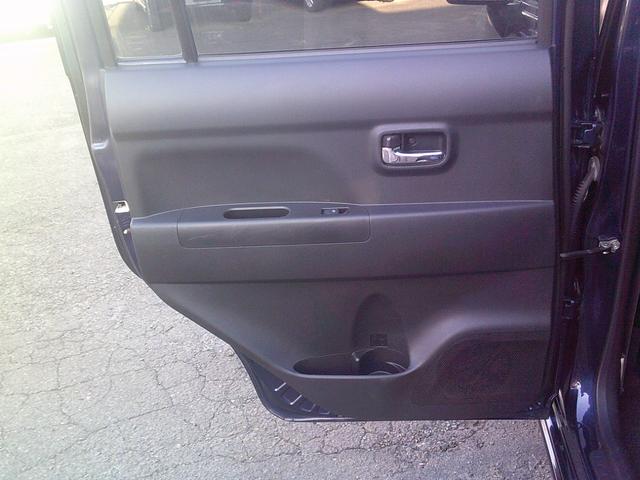 ムーヴコンテ カスタム　ＲＳ　ＩＣ付ツインカムターボ　社外ナビ　フルセグＴＶ　ＵＳＢ入力端子　ＥＴＣ　ＨＩＤヘッドライト　スマートキー　アイドリングストップ　新品タイヤ装着　ルームクリーニング済　修復歴無し（32枚目）