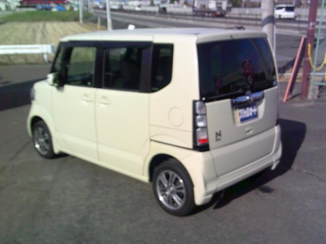 N-BOX G・Lパッケージ 4WD 両側スライドドア右後パワースライドドア 純正ナビ バックカメラ Bluetooth接続 スマートキースペア付 横滑り防止装置 車検8年9月 ルームクリーニング済 修復歴無し(14枚目)