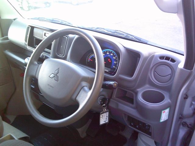 ミニキャブバン ブラボーターボ　４ＷＤ　ハイルーフ　両側スライドドア　インパネオートマ　キーレス　フル装備　リヤヒーター　衝突被害軽減システム　横滑り防止装置　新品タイヤ交換　ルームクリーニング済　修復歴無し（15枚目）