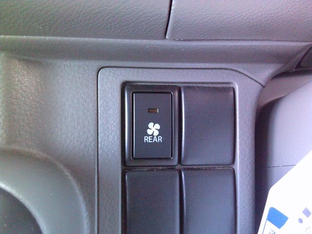 ミニキャブバン ブラボーターボ　４ＷＤ　ハイルーフ　両側スライドドア　インパネオートマ　キーレス　フル装備　リヤヒーター　衝突被害軽減システム　横滑り防止装置　新品タイヤ交換　ルームクリーニング済　修復歴無し（23枚目）