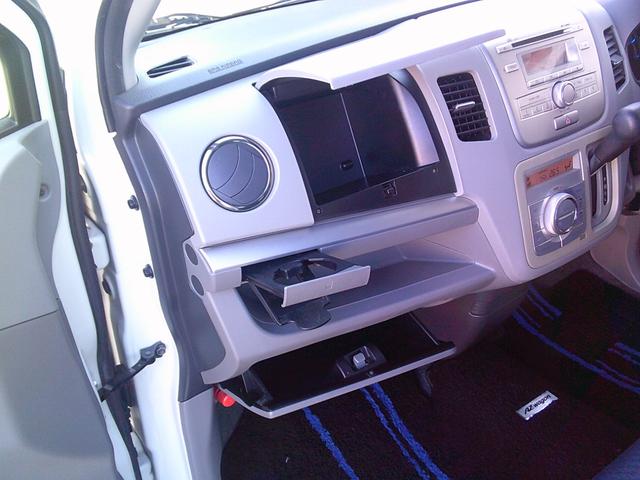 ＡＺワゴン ＸＳスペシャル　純正ＣＤオーディオ　純正アルミ＆エアロ　スマートキースペア付　走行８５０００キロ　ルームクリーニング済　修復歴無し（32枚目）