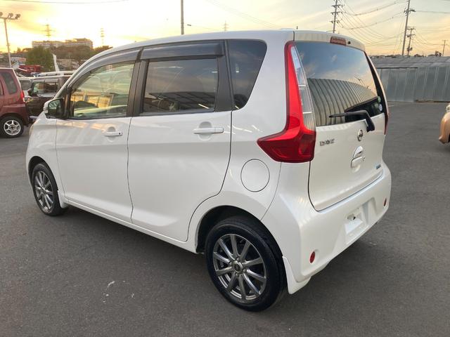 デイズ X 4WD 基本装備フル装備 Pスタート Sキー アイドリングストップ シートヒーター ETC アラウンドビューモニター Bカメラ 社外14インチAWサマータイヤ タイミングチェーンエンジン(14枚目)