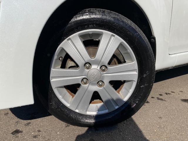 ステラ カスタムＲリミテッド　４ＷＤ（車検２年）基本装備フル装備　Ｓキー　キーレス　ＨＩＤヘッドライト　衝突安全ボディ　盗難防止システム　社外ＣＤオーディオ　純正１４インチＡＷ（5枚目）