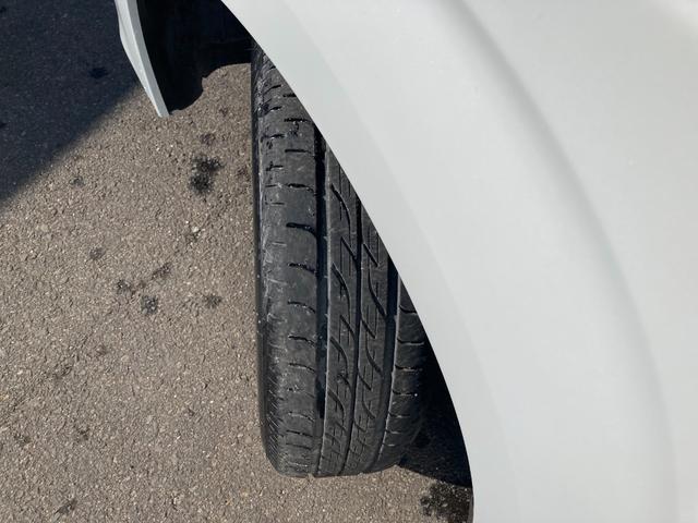 ステラ カスタムＲリミテッド　４ＷＤ（車検２年）基本装備フル装備　Ｓキー　キーレス　ＨＩＤヘッドライト　衝突安全ボディ　盗難防止システム　社外ＣＤオーディオ　純正１４インチＡＷ（6枚目）