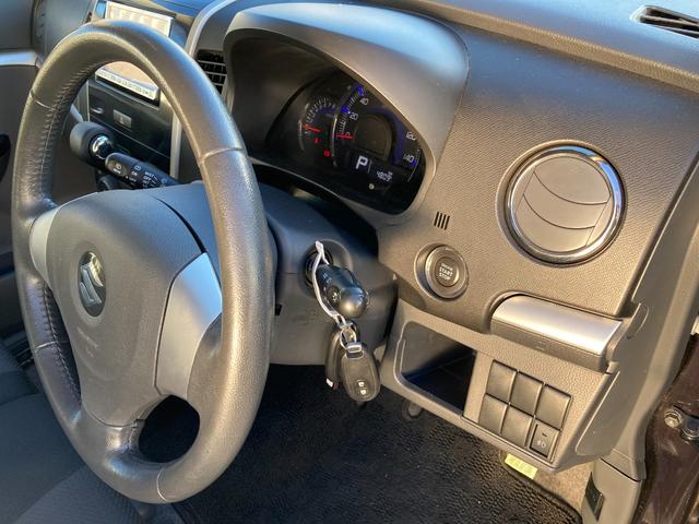ワゴンＲスティングレー Ｘ　（車検２年）基本装備フル装備　Ｐスタート　本革Ｓ　衝突安全ボディ　盗難防止システム　ＨＩＤヘッドライト　社外ＨＤＤナビ　ミュージックサーバ　純正１４インチＡＷ付サマータイヤ　タイミングチェーンエンジン（21枚目）