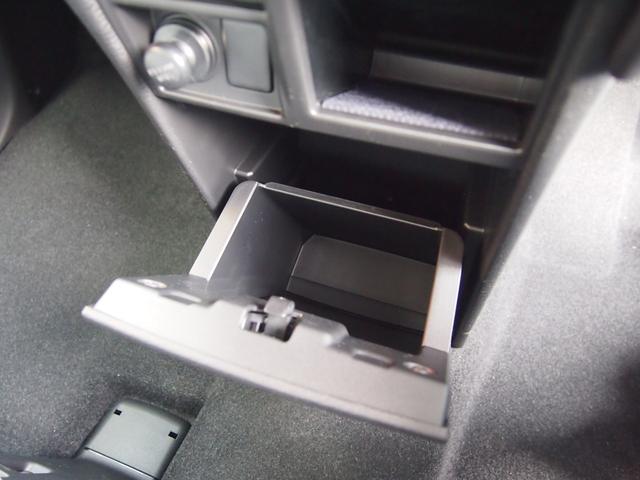 G パワーパッケージ 登録済未使用車 衝突被害軽減ブレーキ 両側オートスライド 全方位カメラ レーダークルコン 4WD パドルシフト LEDライト ディーゼルターボ パワーバックドア 7人乗り パワーシート 保証付き(42枚目)