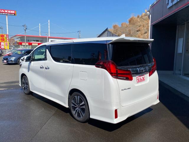 2.5S Cパッケージ フルセグ/サンルーフ/Bluetooth対応/フリップダウンモニター/革シート/禁煙車/前後ドラレコ/デジタルインナーミラー/シートエアコン/エアロ/ETC/バックカメラ/諸突軽減ブレーキ/7人乗り(5枚目)