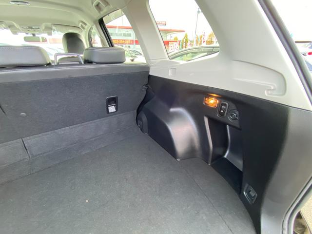 フォレスター S-リミテッド 車輛評価4.5点/アイサイト/レーダークルコン/半皮パワーシート/シートヒーター/LEDヘッドライト/LEDアクセサリーライナー/ダイアトーンサウンドフルセグナビ/ETC/バックカメラ(59枚目)