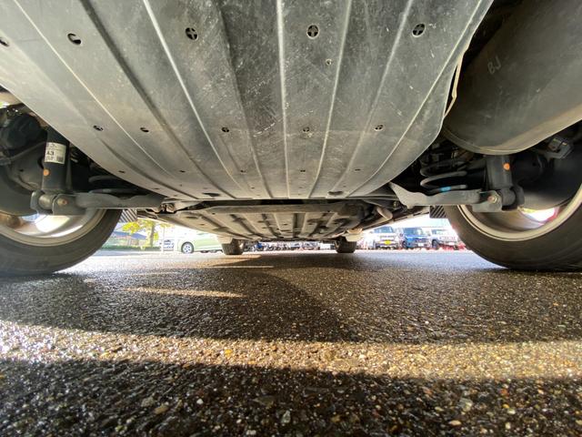 ヴェゼル ハイブリッドＺ・ホンダセンシング　後期／純正８型フルセグナビ／ハーフレザーシート／ＬＥＤヘッドライト／バックカメラ／シートヒーター／衝突軽減ブレーキ／レーダークルーズコントロール／ＥＴＣ／禁煙車（30枚目）