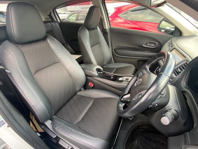 ヴェゼル ハイブリッドＺ・ホンダセンシング　後期／純正８型フルセグナビ／ハーフレザーシート／ＬＥＤヘッドライト／バックカメラ／シートヒーター／衝突軽減ブレーキ／レーダークルーズコントロール／ＥＴＣ／禁煙車（41枚目）
