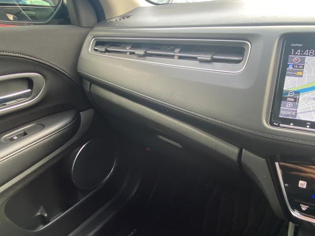 ヴェゼル ハイブリッドＺ・ホンダセンシング　後期／純正８型フルセグナビ／ハーフレザーシート／ＬＥＤヘッドライト／バックカメラ／シートヒーター／衝突軽減ブレーキ／レーダークルーズコントロール／ＥＴＣ／禁煙車（60枚目）