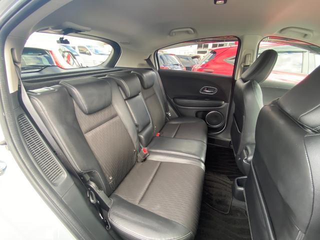 ヴェゼル ハイブリッドＺ・ホンダセンシング　後期／純正８型フルセグナビ／ハーフレザーシート／ＬＥＤヘッドライト／バックカメラ／シートヒーター／衝突軽減ブレーキ／レーダークルーズコントロール／ＥＴＣ／禁煙車（66枚目）