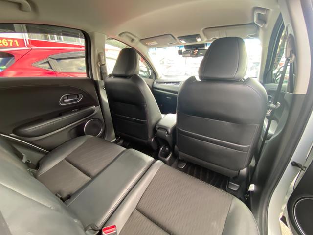 ヴェゼル ハイブリッドＺ・ホンダセンシング　後期／純正８型フルセグナビ／ハーフレザーシート／ＬＥＤヘッドライト／バックカメラ／シートヒーター／衝突軽減ブレーキ／レーダークルーズコントロール／ＥＴＣ／禁煙車（68枚目）