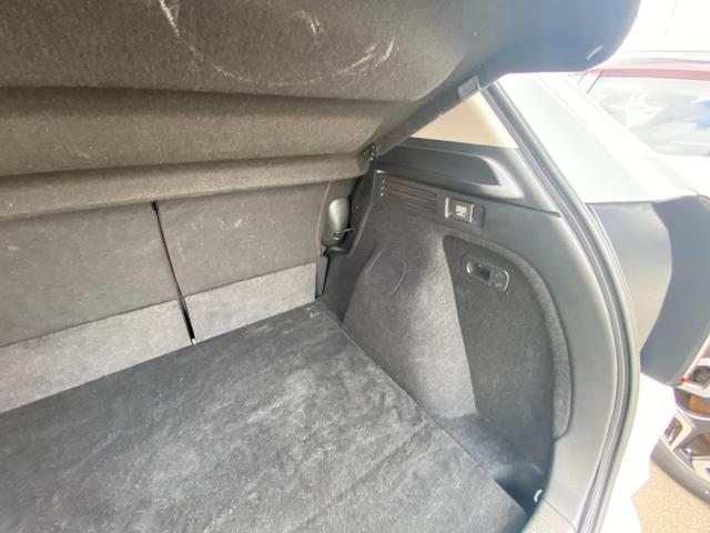 ヴェゼル ハイブリッドＺ・ホンダセンシング　後期／純正８型フルセグナビ／ハーフレザーシート／ＬＥＤヘッドライト／バックカメラ／シートヒーター／衝突軽減ブレーキ／レーダークルーズコントロール／ＥＴＣ／禁煙車（71枚目）