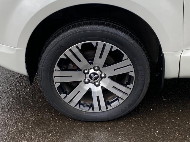 デリカＤ：５ Ｄ　パワーパッケージ　フルセグ／Ｂｌｕｅｔｏｏｔｈ／軽油／４ＷＤ／ＥＴＣ／８人乗り／クルーズコントロール／両側電動スライドドア／革巻きハンドル／ＨＩＤヘッドライト／シートカバー（10枚目）