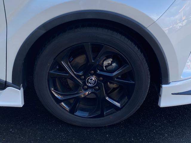 Ｃ－ＨＲ Ｇ　モード　ネロ　純正９型フルセグナビ／ＴＲＤフルエアロ／レザーシート／エンジンスターター／衝突軽減ブレーキ／クルーズコントロール／シートヒーター／ＬＥＤヘッドライト／ＥＴＣ／バックカメラ／禁煙車／オートハイビーム（13枚目）