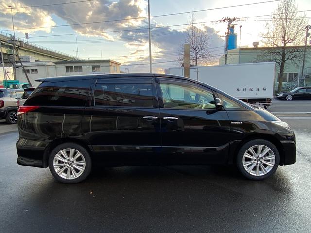 TOYOTA ESTIMA HYBRID X