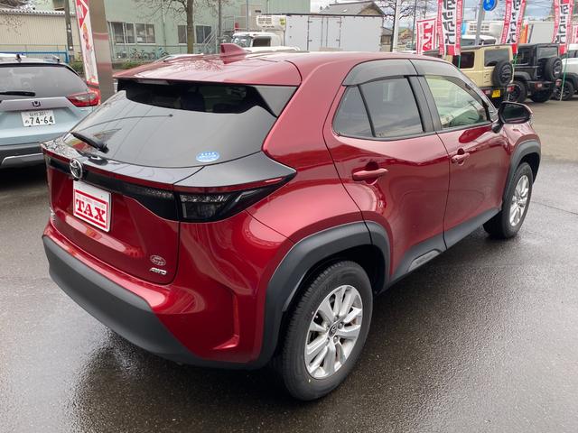 ヤリスクロス Ｇ　ワンオーナー／禁煙車／４ＷＤ／純正ディスプレイオーディオ／ＥＴＣ２．０／バックカメラ／クルーズコントロール／ドライブレコーダー／衝突軽減ブレーキ／シートヒーター／ステアリングヒーター／オートバックドア（7枚目）