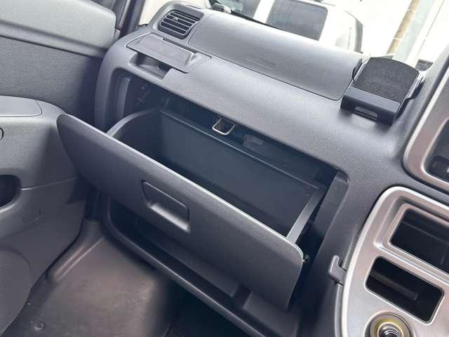 ハイゼットカーゴ クルーズターボリミテッド　ハイルーフ　４ＷＤ　４ＷＤ　ナビＴＶ　ＥＴＣ　リヤモニター　Ｂｌｕｅｔｏｏｔｈ　キーレス　ドライブレコーダー　ワンオーナー（13枚目）