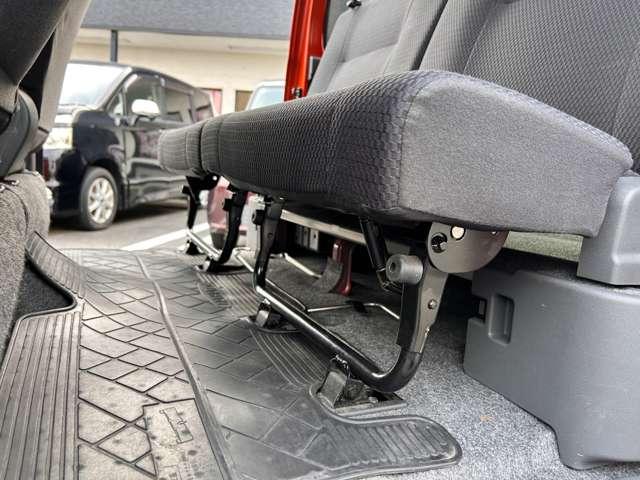 ハイゼットカーゴ クルーズターボリミテッド　ハイルーフ　４ＷＤ　４ＷＤ　ナビＴＶ　ＥＴＣ　リヤモニター　Ｂｌｕｅｔｏｏｔｈ　キーレス　ドライブレコーダー　ワンオーナー（20枚目）