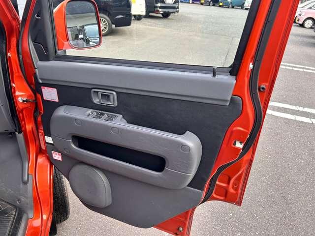 ハイゼットカーゴ クルーズターボリミテッド　ハイルーフ　４ＷＤ　４ＷＤ　ナビＴＶ　ＥＴＣ　リヤモニター　Ｂｌｕｅｔｏｏｔｈ　キーレス　ドライブレコーダー　ワンオーナー（24枚目）