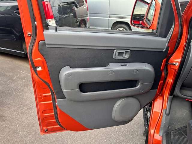 ハイゼットカーゴ クルーズターボリミテッド　ハイルーフ　４ＷＤ　４ＷＤ　ナビＴＶ　ＥＴＣ　リヤモニター　Ｂｌｕｅｔｏｏｔｈ　キーレス　ドライブレコーダー　ワンオーナー（25枚目）