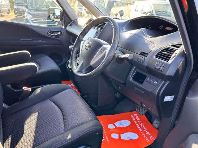 アームレスト付きシート♪