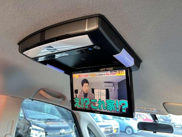 フリップダウンモニター！