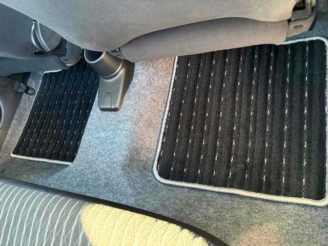 ワゴンＲ ハイブリッドＦＸ　クリアランスソナー　レーンアシスト　衝突被害軽減システム　オートライト　スマートキー　アイドリングストップ　シートヒーター　ベンチシート　ＣＶＴ　盗難防止システム　ＡＢＳ　ＥＳＣ　ＣＤ（45枚目）