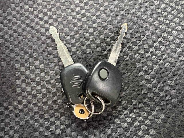 ハスラー Ａ　４ＷＤ　キーレスエントリー　シートヒーター　ＭＴ　盗難防止システム　ＡＢＳ　ＥＳＣ　衝突安全ボディ　エアコン　パワーステアリング　パワーウィンドウ（11枚目）