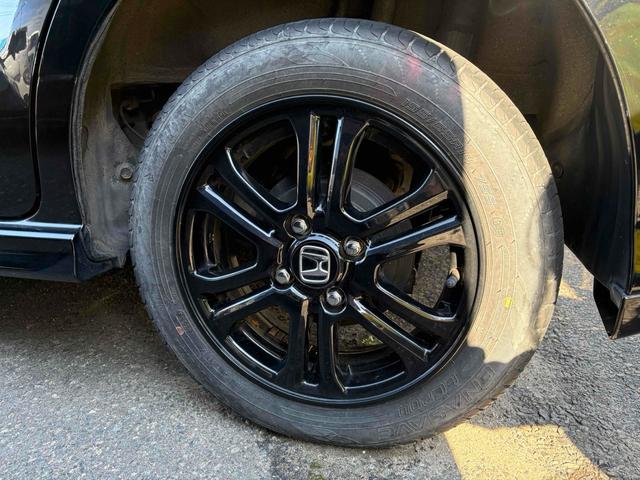 Ｎ－ＢＯＸカスタム Ｇ　ＳＳブラックスタイルパッケージ　４ＷＤ　ドライブレコーダー　ＥＴＣ　バックカメラ　両側電動スライドドア　オートライト　ＨＩＤ　スマートキー　アイドリングストップ　電動格納ミラー　シートヒーター　ベンチシート　ＣＶＴ　盗難防止システム（19枚目）