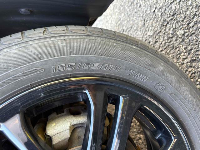 Ｎ－ＢＯＸカスタム Ｇ　ＳＳブラックスタイルパッケージ　４ＷＤ　ドライブレコーダー　ＥＴＣ　バックカメラ　両側電動スライドドア　オートライト　ＨＩＤ　スマートキー　アイドリングストップ　電動格納ミラー　シートヒーター　ベンチシート　ＣＶＴ　盗難防止システム（35枚目）