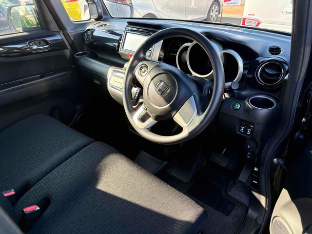 Ｎ－ＢＯＸカスタム Ｇ　ＳＳブラックスタイルパッケージ　４ＷＤ　ドライブレコーダー　ＥＴＣ　バックカメラ　両側電動スライドドア　オートライト　ＨＩＤ　スマートキー　アイドリングストップ　電動格納ミラー　シートヒーター　ベンチシート　ＣＶＴ　盗難防止システム（40枚目）