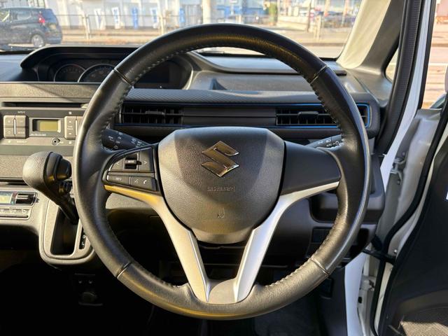 ワゴンＲ ハイブリッドＦＺ　４ＷＤ　クリアランスソナー　レーンアシスト　衝突被害軽減システム　オートライト　ＬＥＤヘッドランプ　スマートキー　アイドリングストップ　電動格納ミラー　シートヒーター　ベンチシート　ＣＶＴ（3枚目）