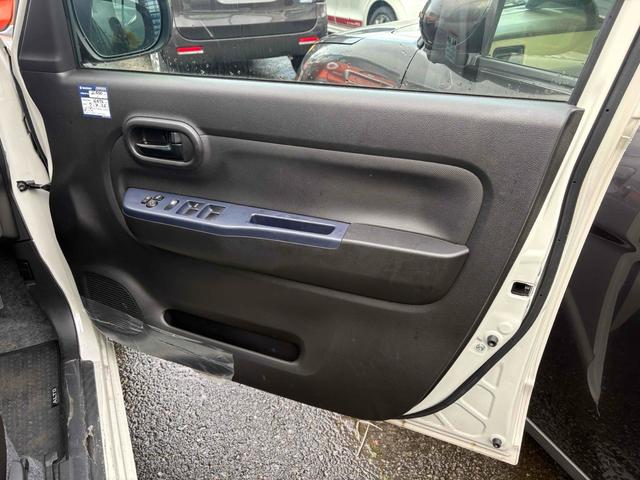 アルト Ｌ　クリアランスソナー　レーンアシスト　衝突被害軽減システム　オートライト　ＬＥＤヘッドランプ　キーレスエントリー　アイドリングストップ　電動格納ミラー　シートヒーター　ＣＶＴ　盗難防止システム　ＡＢＳ（36枚目）