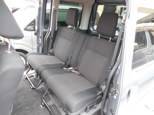 アトレーワゴン カスタムターボＲＳリミテッド　ＳＡＩＩＩ　４ＷＤ　フォグランプ　ＡＢＳ　ダブルＳＲＳ　横滑り防止装置　左側パワースライドドア　純正ＡＷ　純正エアロ　アイドリングストップ　衝突軽減ブレーキ　車線逸脱警報　誤発進抑制　オートハイビーム（12枚目）