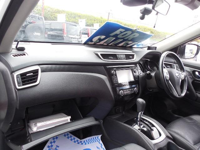 エクストレイル ２０Ｘ　エマージェンシーブレーキパッケージ　４ＷＤ　クリアランスソナー　ＥＴＣ　ＬＥＤライト　フォグ　ドラレコ　レーンキープ　誤発進抑制　ブラインドスポット　ヒルディセントコントロール　前席シートヒーター　純正１７ＡＷ（13枚目）