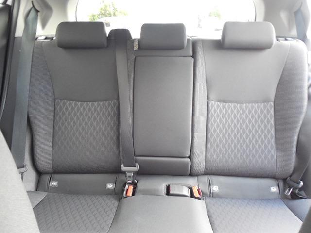 アクア Ｘ　１．５Ｘ　Ｅ－Ｆｏｕｒ　４ＷＤ　衝突軽減ブレーキ　車線逸脱警報　クルーズコントロール　オートマチックハイビーム　前席シートヒーター（16枚目）
