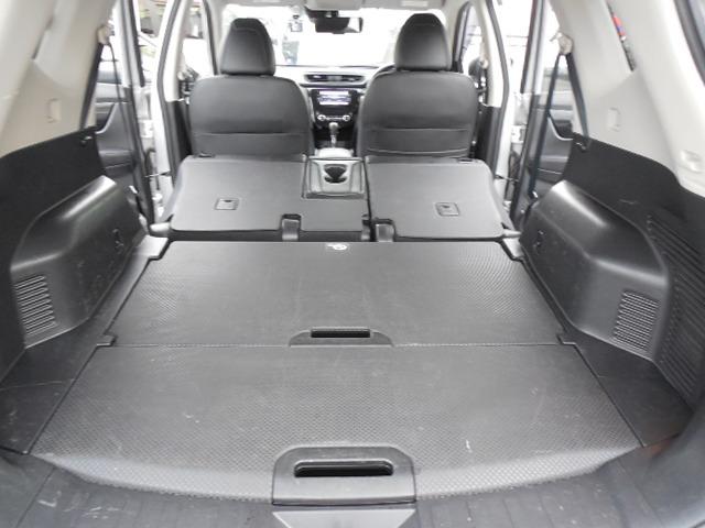 エクストレイル ２０Ｘ　４ＷＤ　ＥＴＣ　ＡＢＳ　ダブルＳＲＳ　横滑り防止装置　アイドリングストップ　全方位カメラ　パワートランク　ドラレコ　ヒルディセントコントロール　純正１８ＡＷ　アルミ付きスタッドレスタイヤ（17枚目）