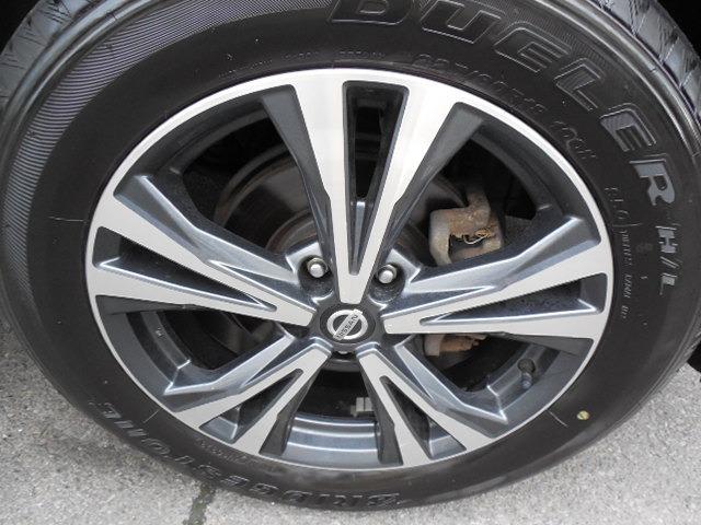 エクストレイル ２０Ｘ　４ＷＤ　ＥＴＣ　ＡＢＳ　ダブルＳＲＳ　横滑り防止装置　アイドリングストップ　全方位カメラ　パワートランク　ドラレコ　ヒルディセントコントロール　純正１８ＡＷ　アルミ付きスタッドレスタイヤ（44枚目）
